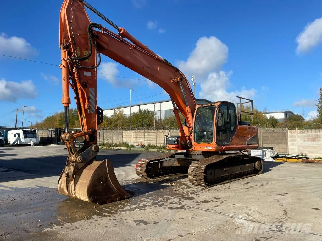 Doosan DX 255 LC Bageri guseničari