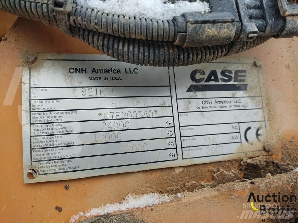 CASE 921 E Utovarivači na točkove