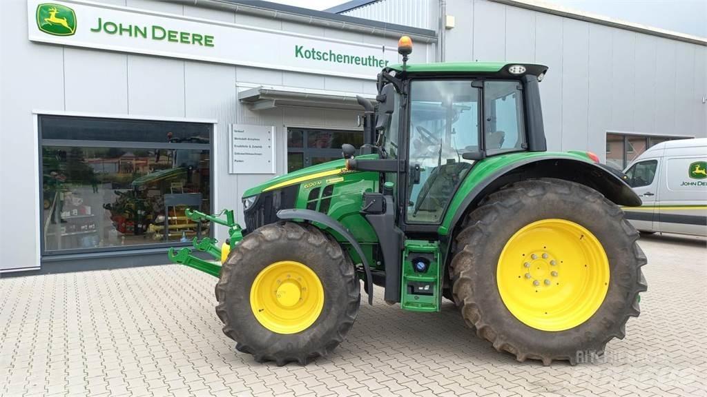 John Deere 6120M Traktori