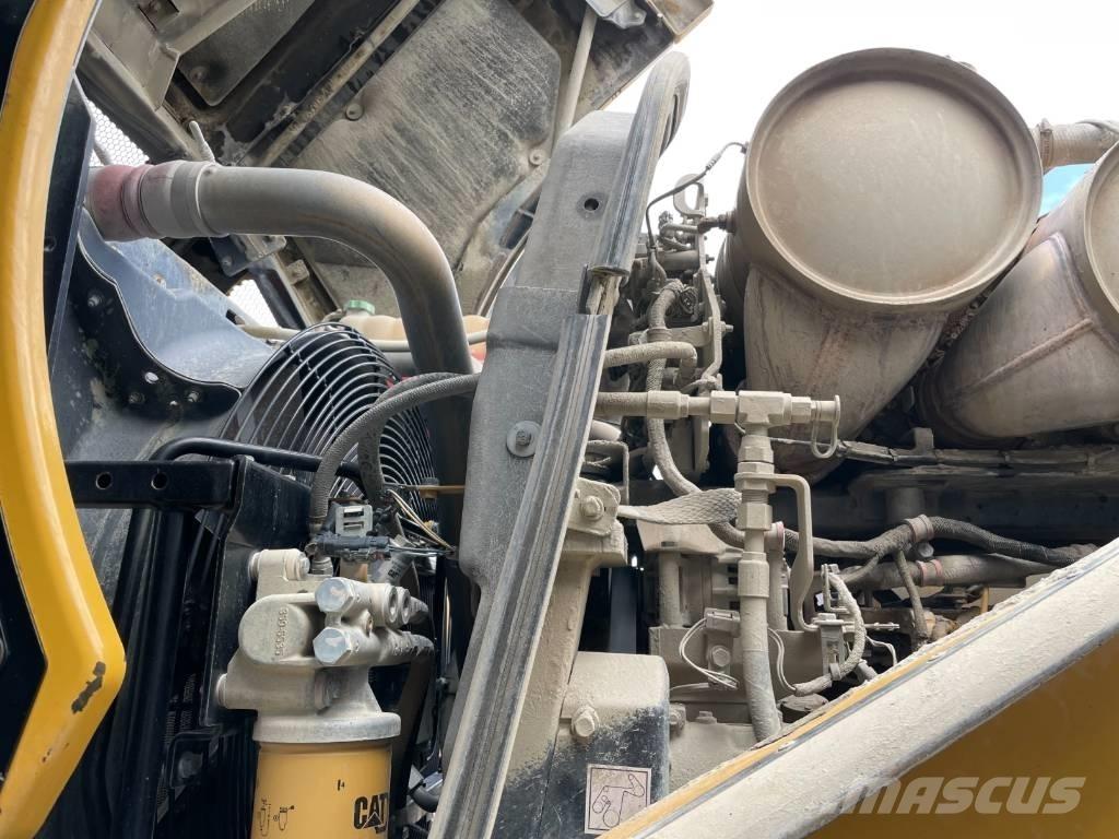 CAT 972M Utovarivači na točkove