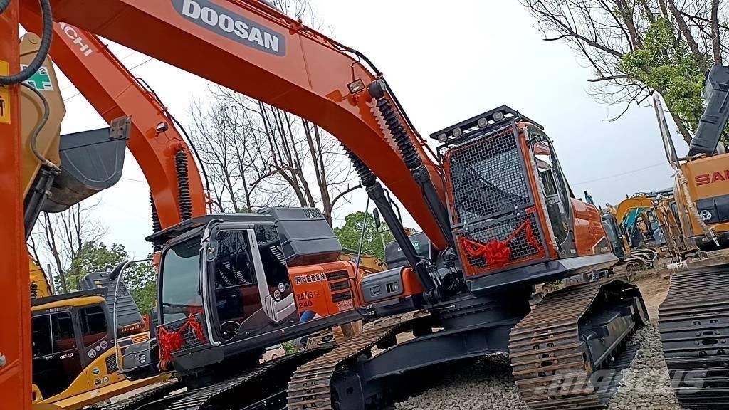 Doosan 225 LC-9 Bageri guseničari