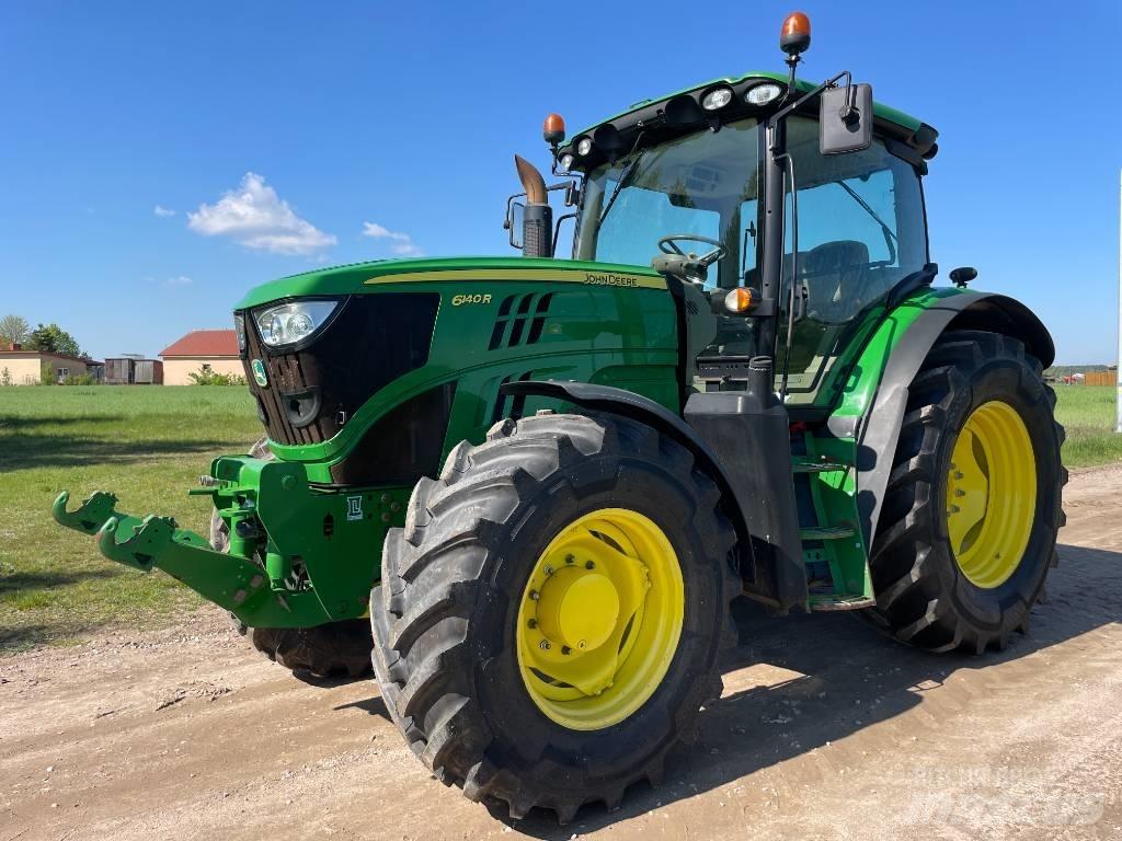 John Deere 6140 R Traktori
