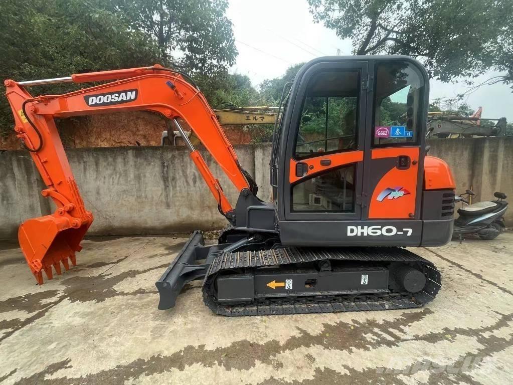 Doosan DH 60-7 Mini bageri < 7t