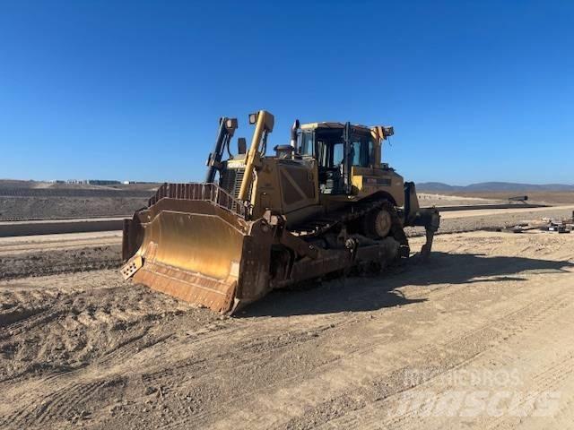 CAT D 8 T Buldožeri guseničari