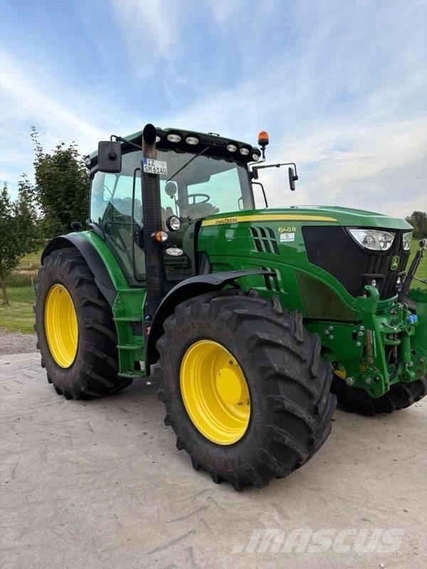 John Deere 6140R Traktori
