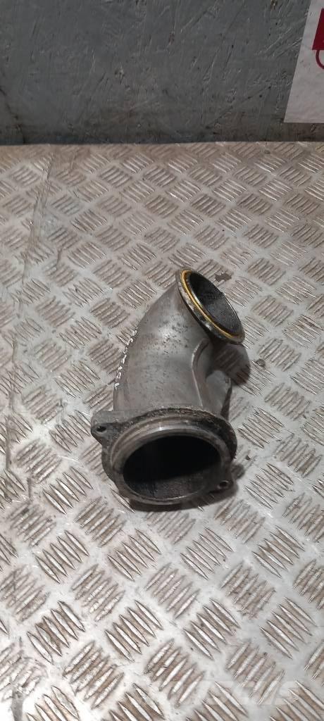 Scania 94 D.   1372058 Radijatori