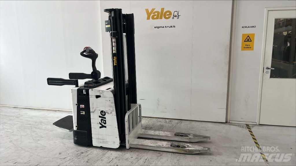 Yale MS15X Samopogonski ručni viljuškari