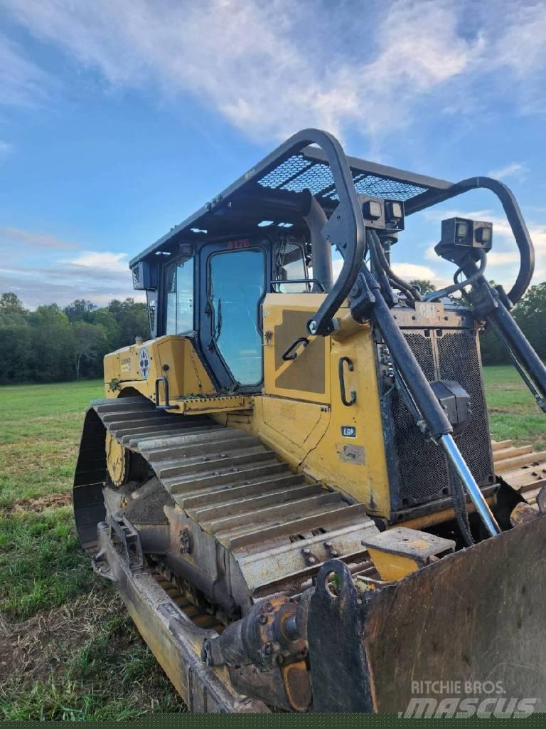 CAT D 6 Buldožeri guseničari