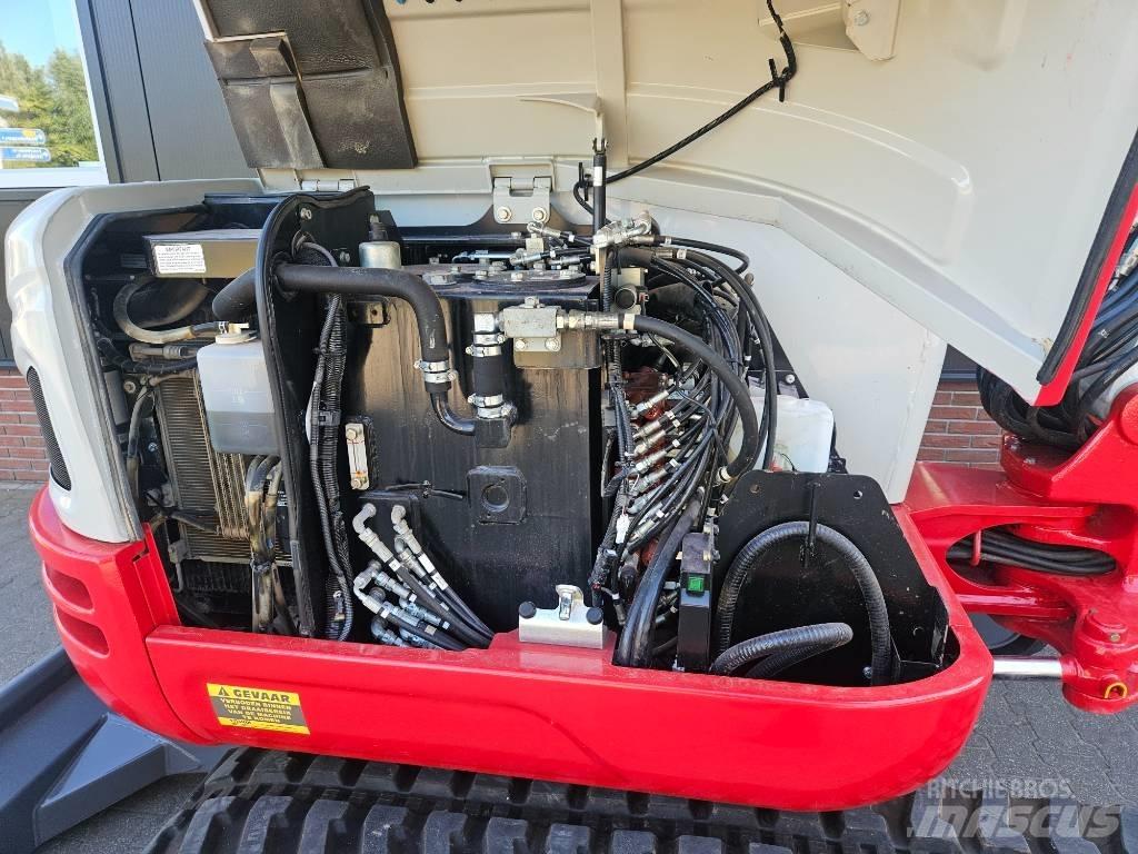 Takeuchi TB 240 Mini bageri < 7t