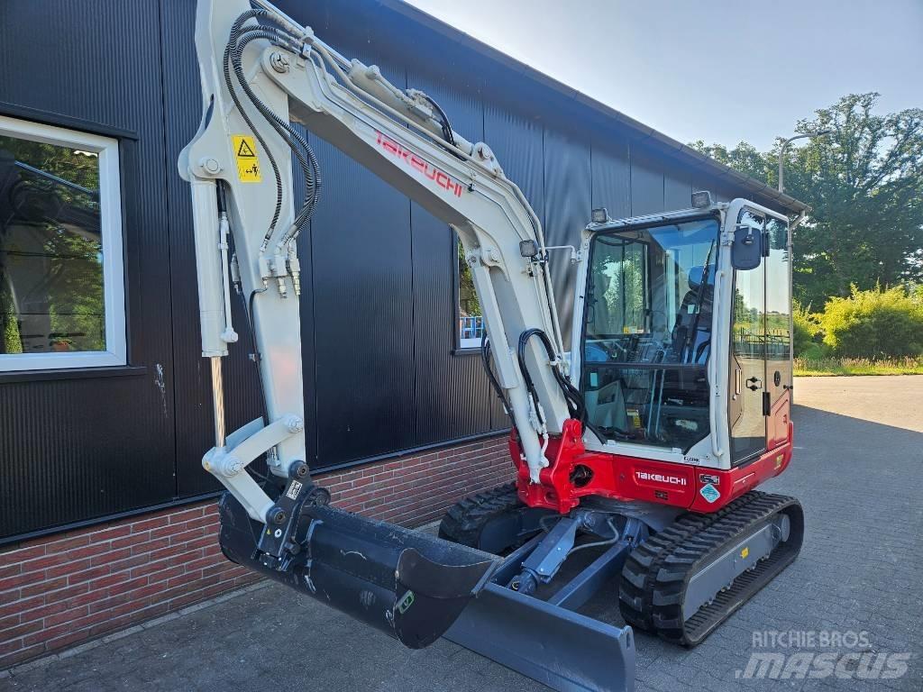 Takeuchi TB 240 Mini bageri < 7t