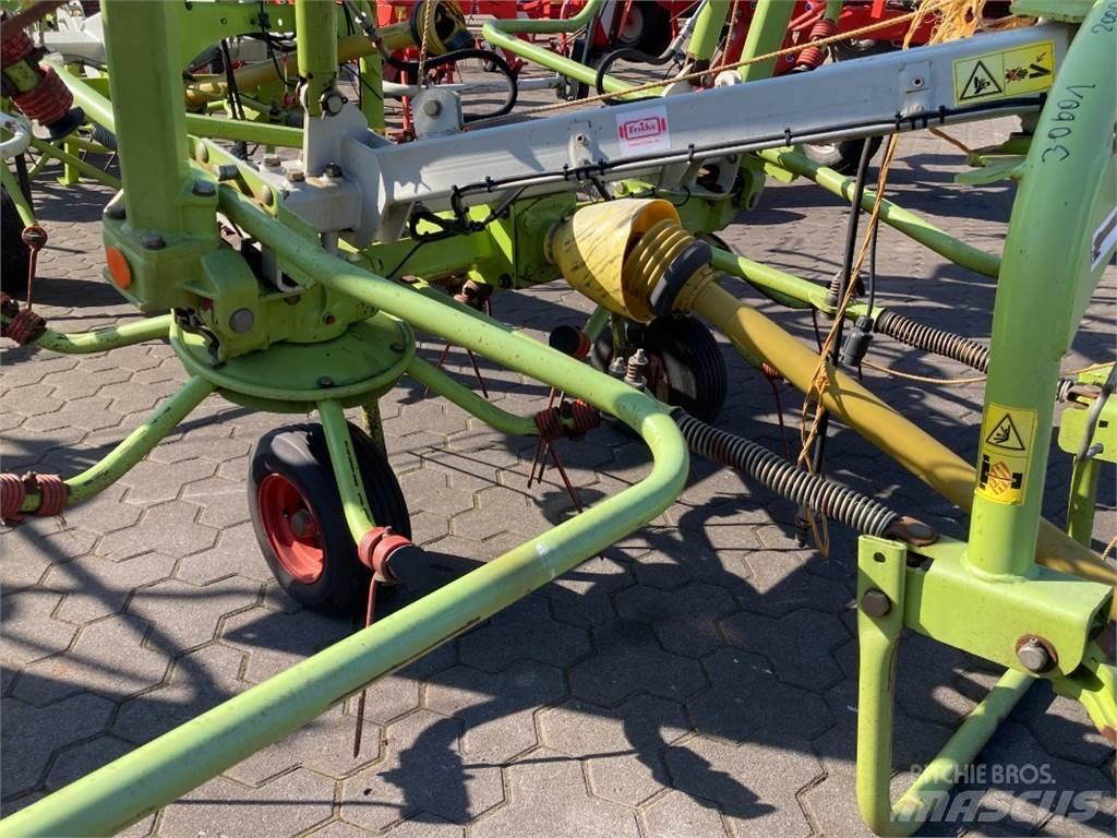 CLAAS Volto 670 Okretači i sakupljači sena