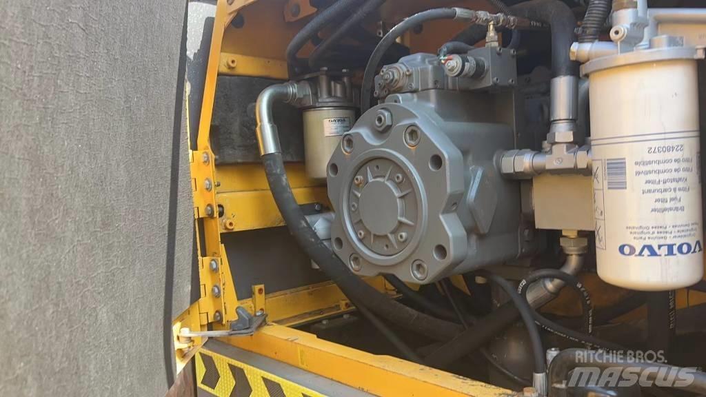 Volvo EC 480 Bageri guseničari