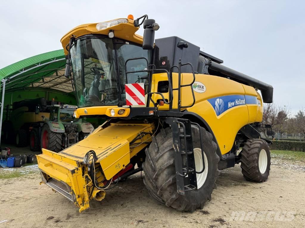 New Holland CX 8070 Kombajni