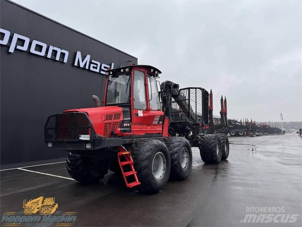 Komatsu 895 Forvarderi