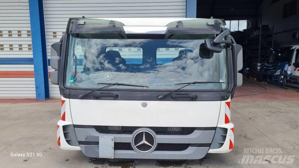 Mercedes-Benz CABIN Kabine i unutrašnjost