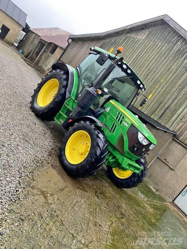 John Deere 6120 R Traktori