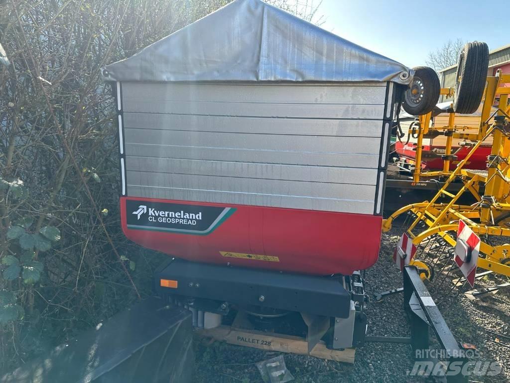 Kverneland CL 1300 Rasturači mineralnog đubriva