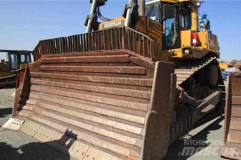 CAT D9R Buldožeri guseničari