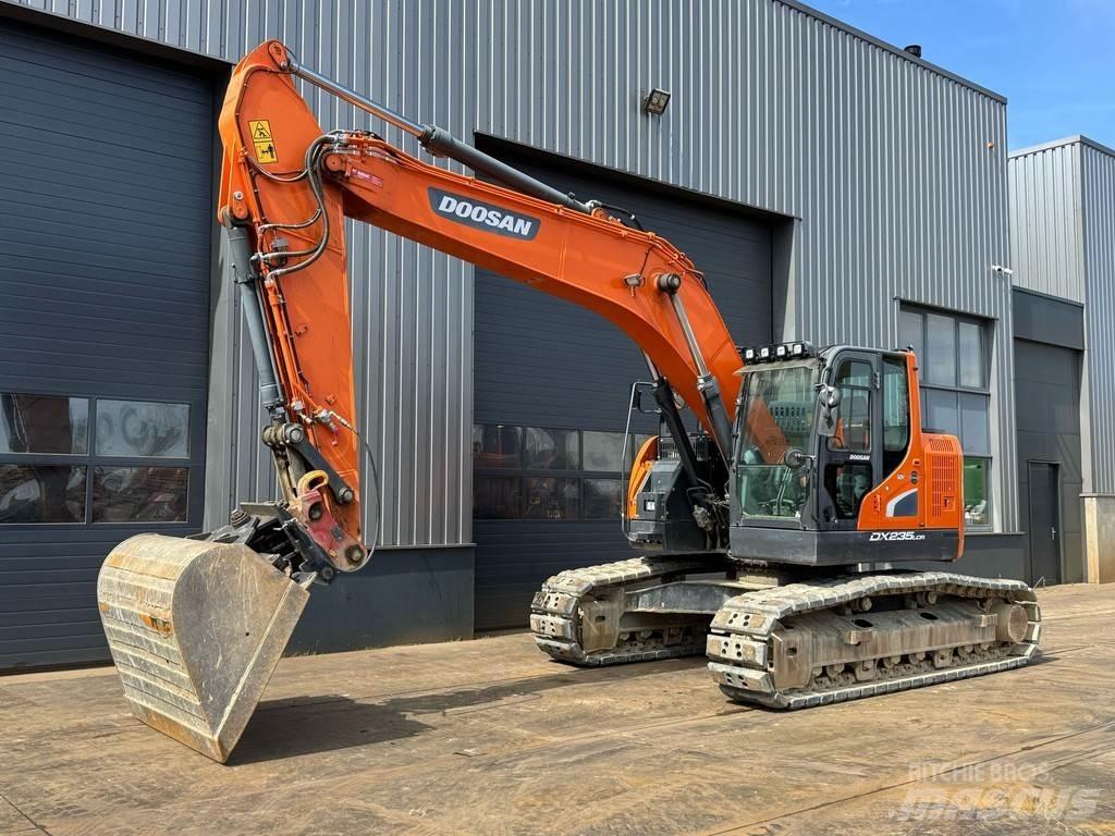 Doosan DX235LCR-5 Bageri guseničari