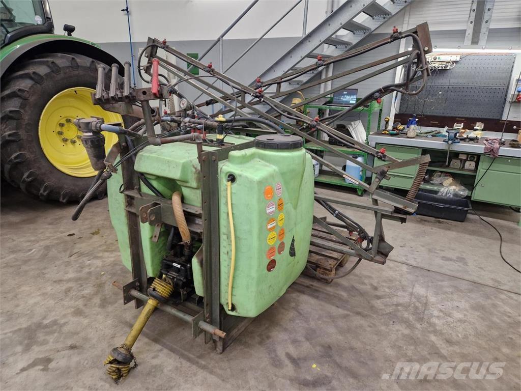 Tecnoma 800 Liter Vučene prskalice