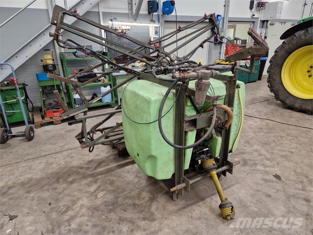 Tecnoma 800 Liter Vučene prskalice