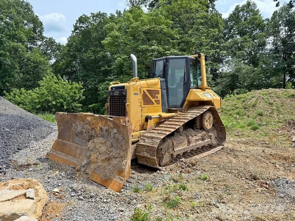 CAT D 6 N XL Buldožeri guseničari