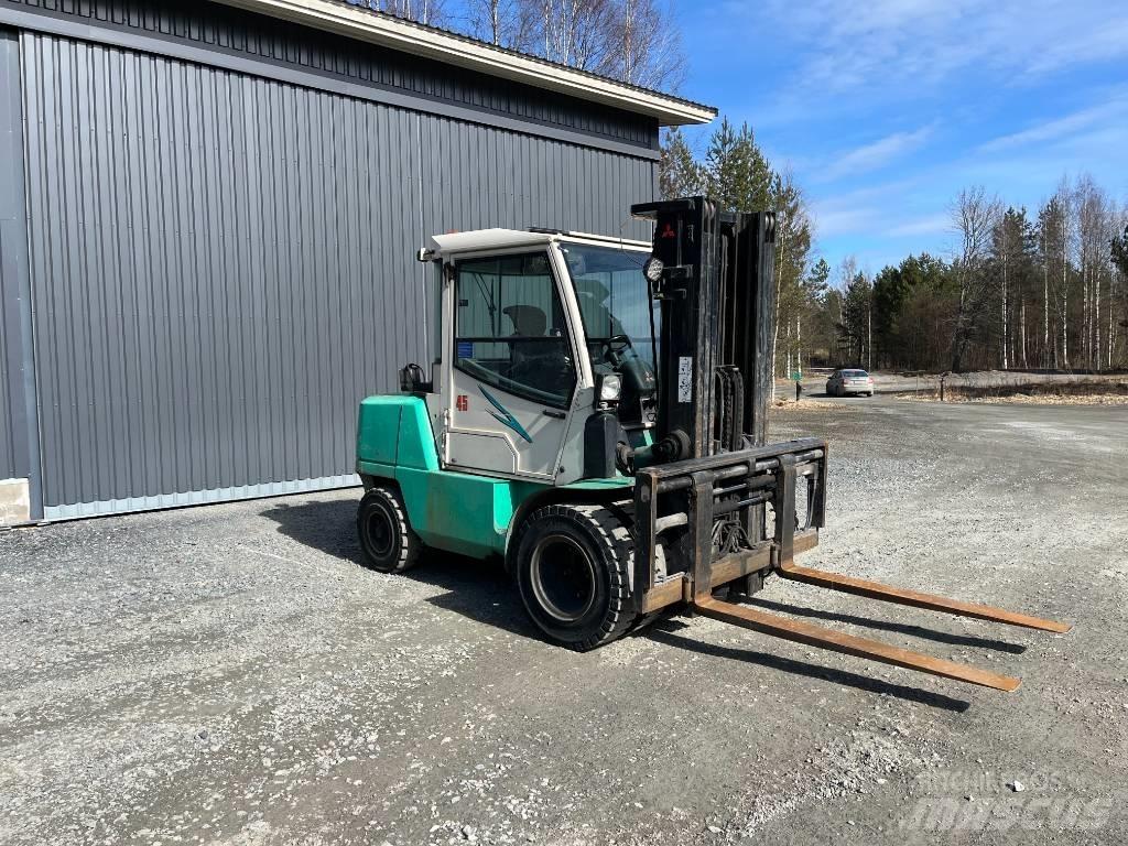 Mitsubishi FD45K2 Dizelski viljuškari