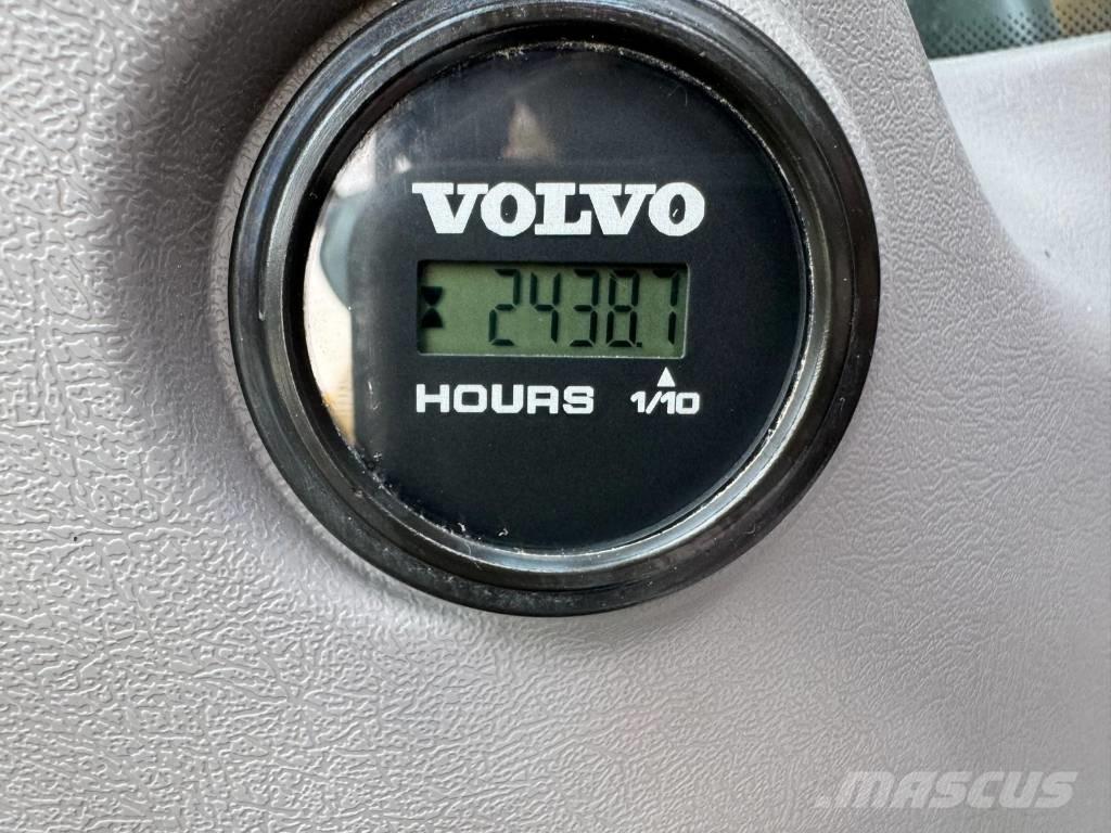 Volvo EC 380 EL Bageri guseničari