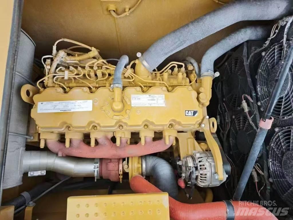 CAT 330GC Bageri guseničari