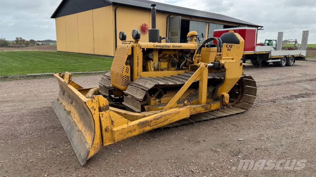 CAT D 2 Buldožeri guseničari
