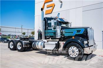 Kenworth W 900 Tegljači