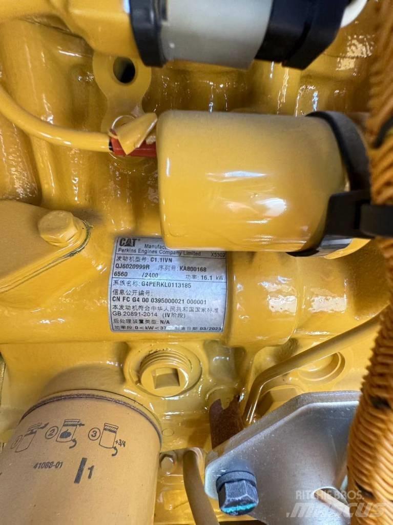 CAT 302 Mini bageri < 7t