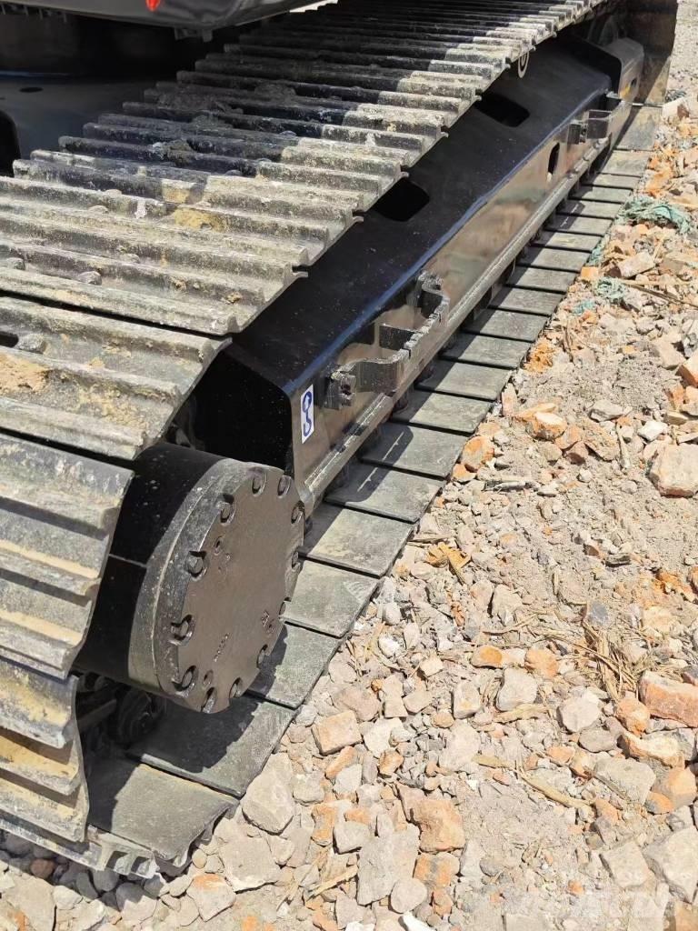 Hitachi ZX200 Bageri guseničari