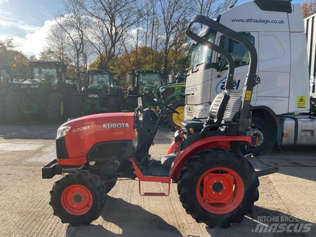 Kubota B 2261 Traktori
