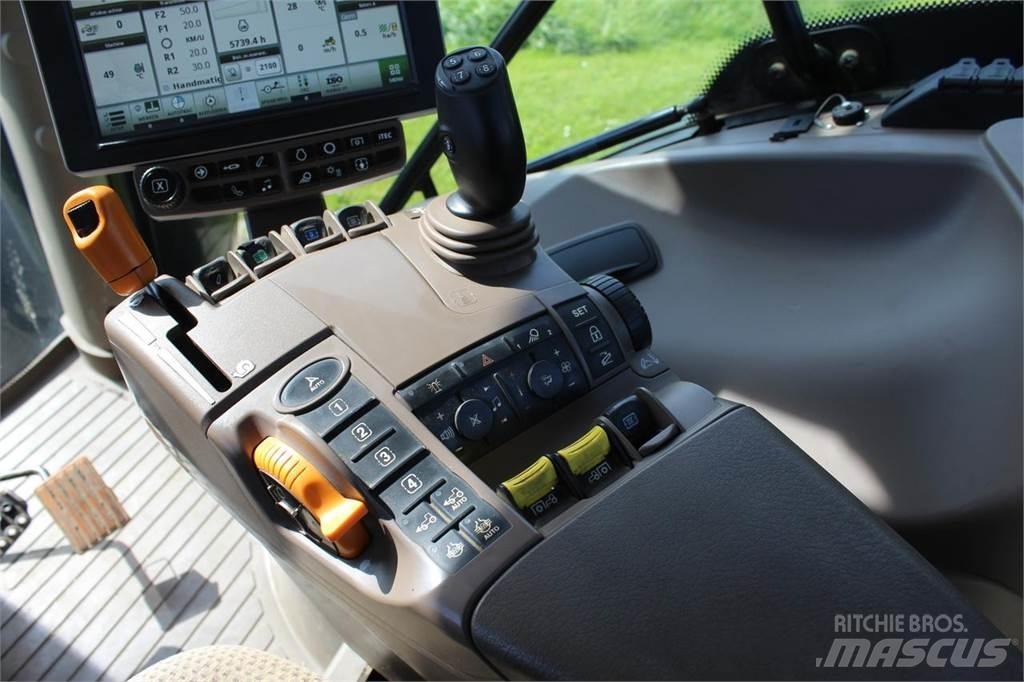 John Deere 6215R Traktori