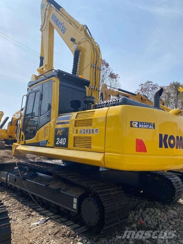 Komatsu 240LC-8 Bageri guseničari