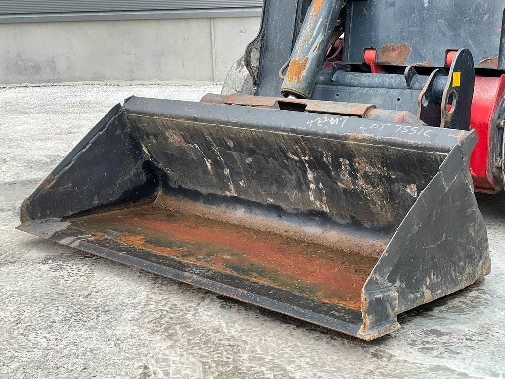 JCB R260 Skideri