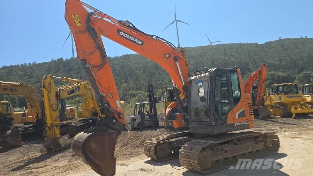 Doosan DX140LCR-5 Bageri guseničari