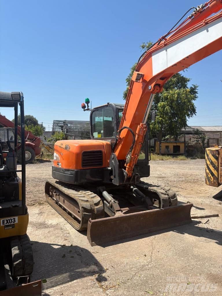 Doosan DX 80 R Midi bageri 7t – 12t