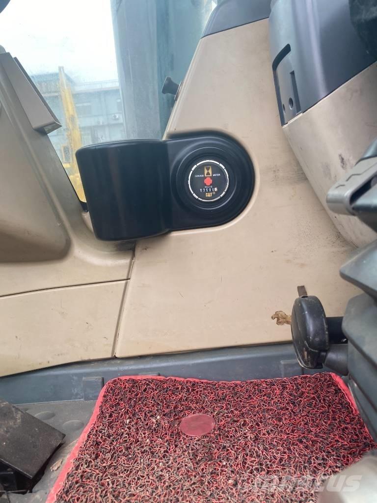 CAT 330 D L Bageri guseničari