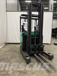 Mitsubishi RB16N3 Viljuškari sa pomičnim stupom