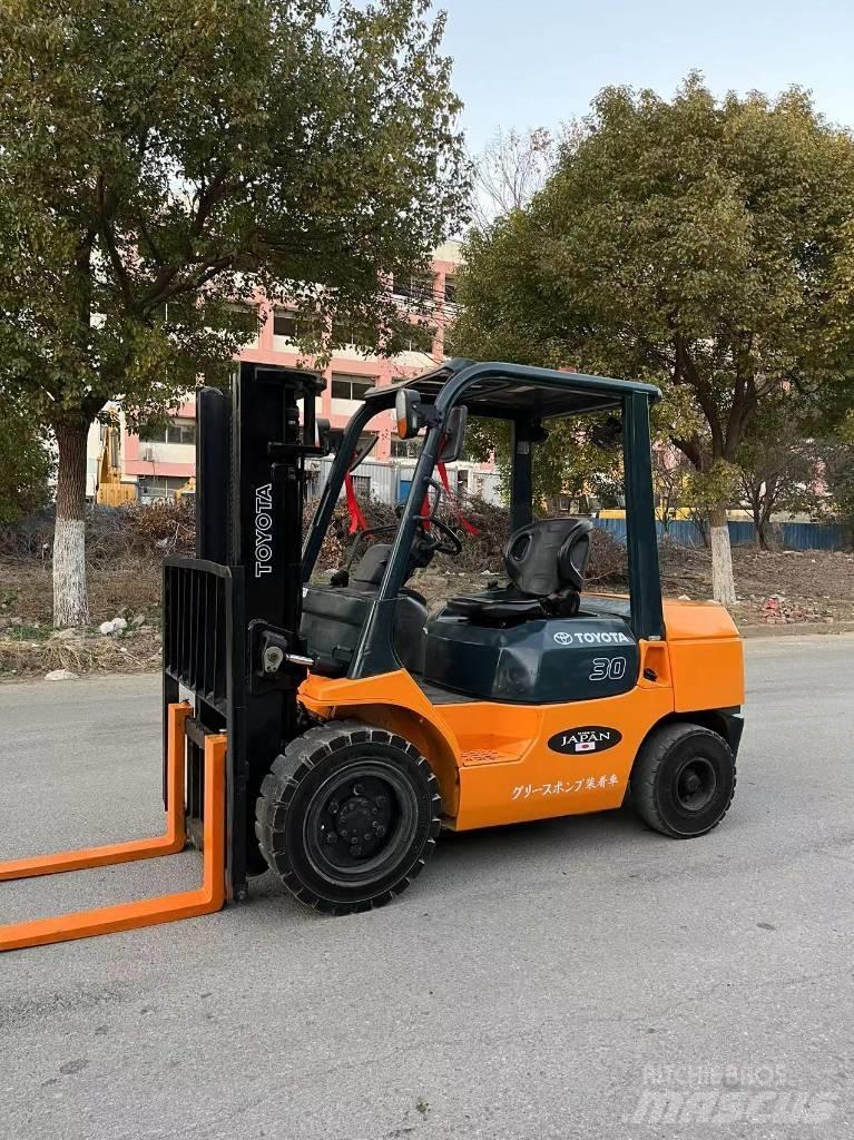 Toyota 7 FDN 30 Dizelski viljuškari