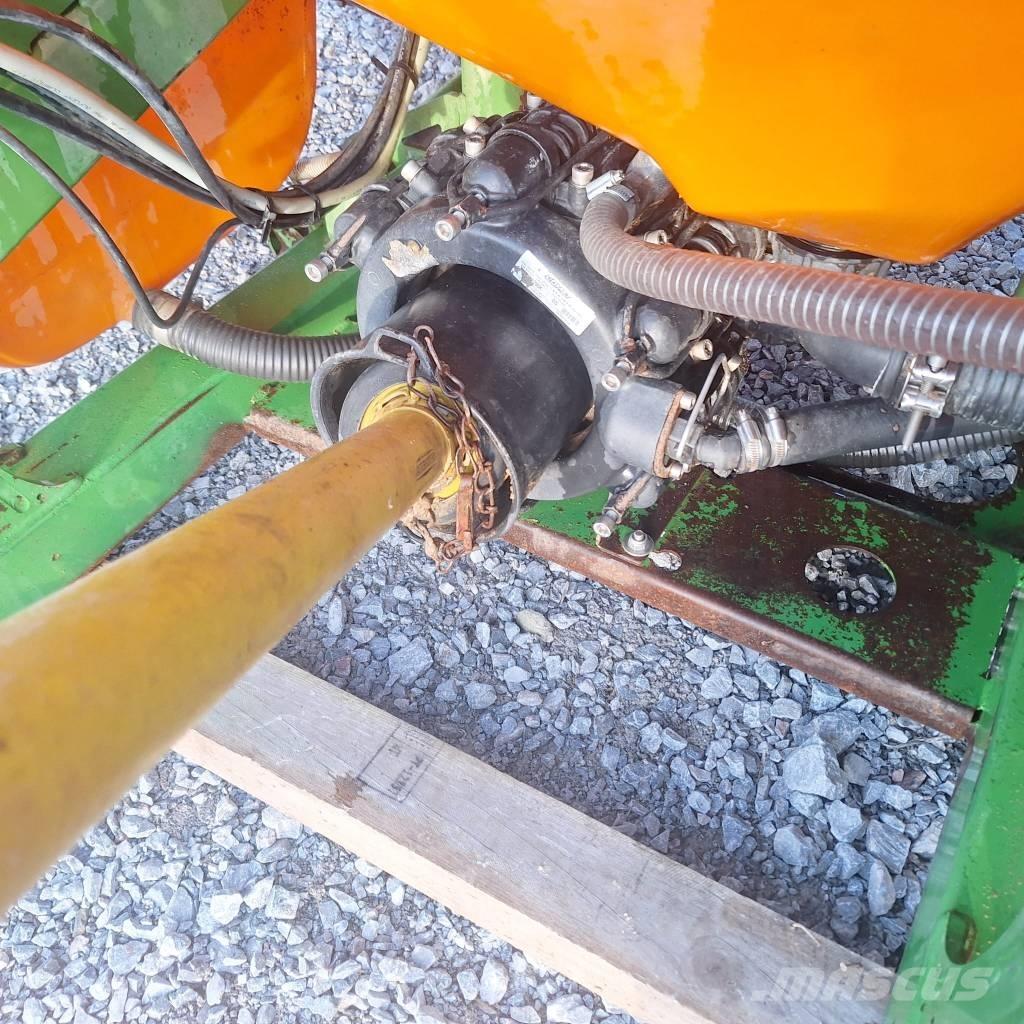 Amazone UF 1801 Montirane prskalice