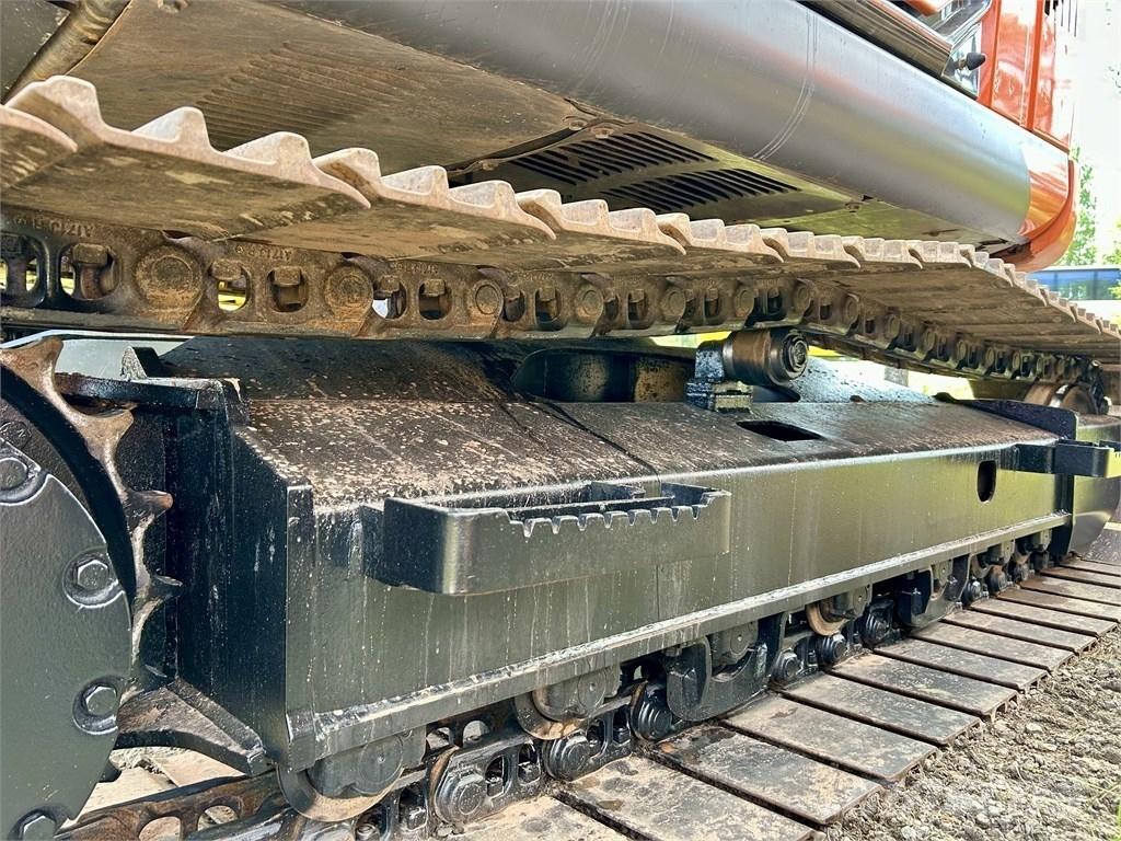 Hitachi ZX135US-7 Bageri guseničari