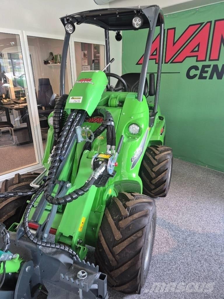 Avant 635 Skid steer mini utovarivači