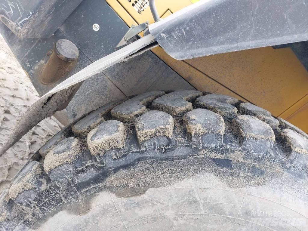 Komatsu WA380-5 Utovarivači na točkove