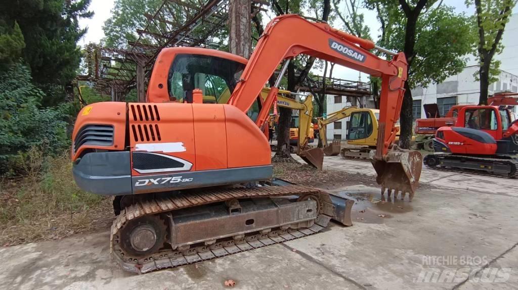Doosan DX 75-9 C Bageri guseničari