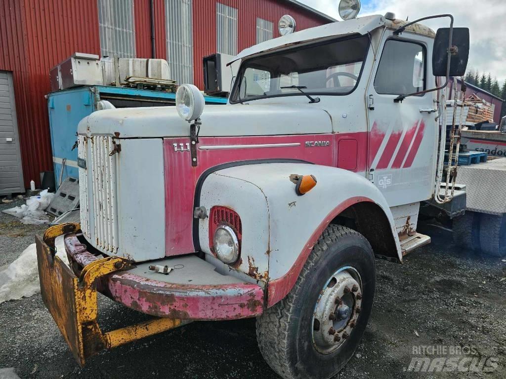 Scania 111 6x2 Kamioni-šasije