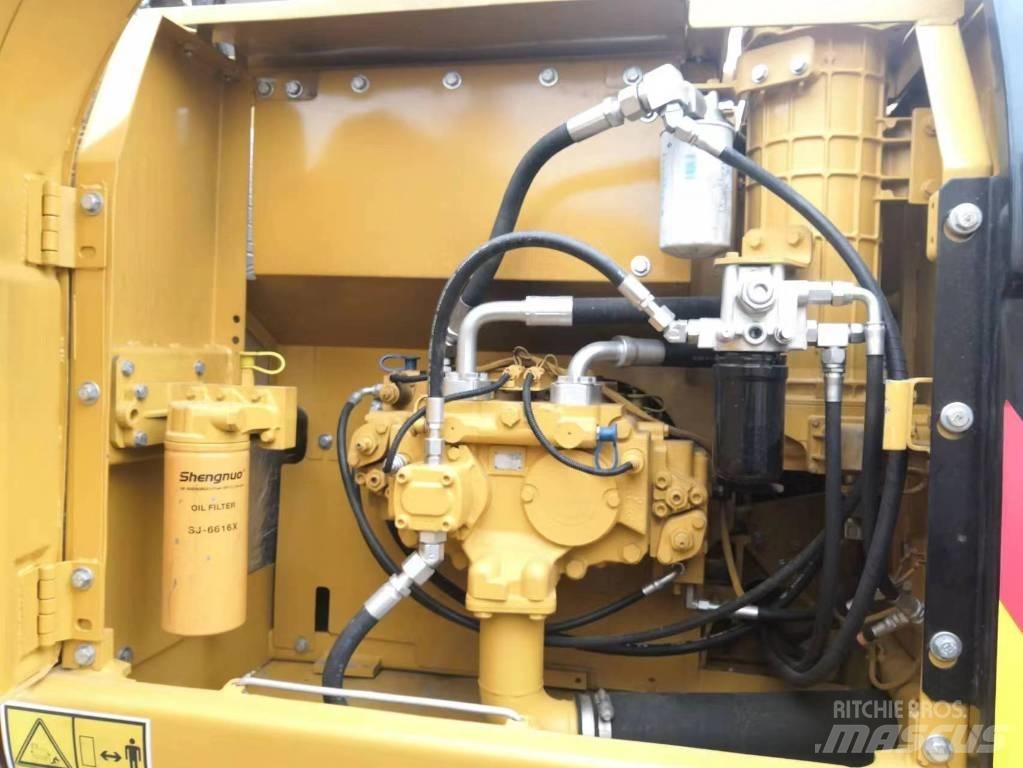 CAT 320 D L Bageri guseničari
