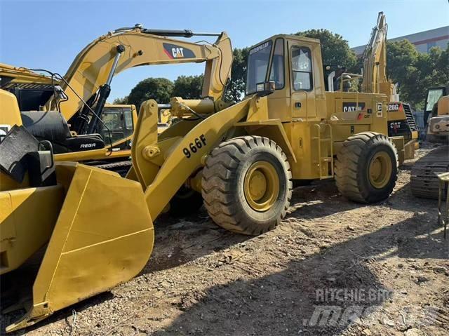 CAT 966 F Utovarivači na točkove